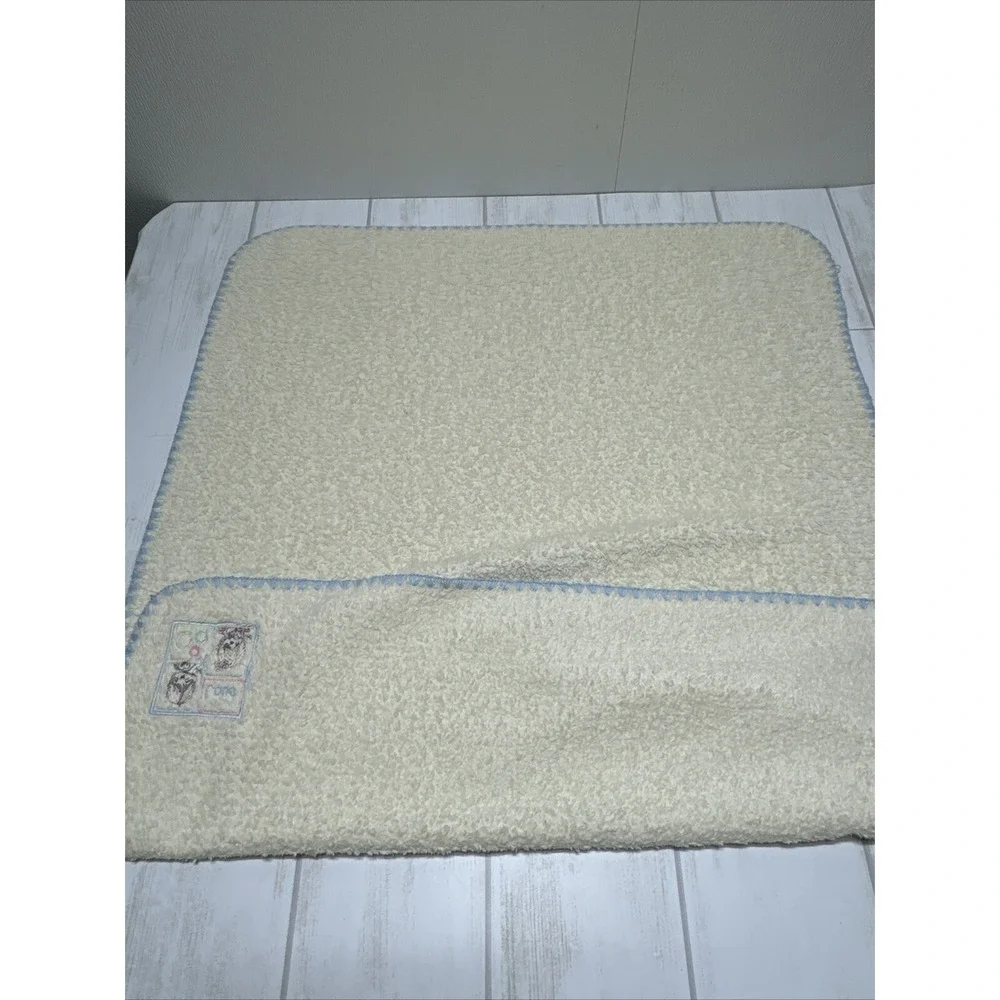 Precious Moments Baby Blanket Cream Unisex Love Blue edge stitching Vtg 40x30
